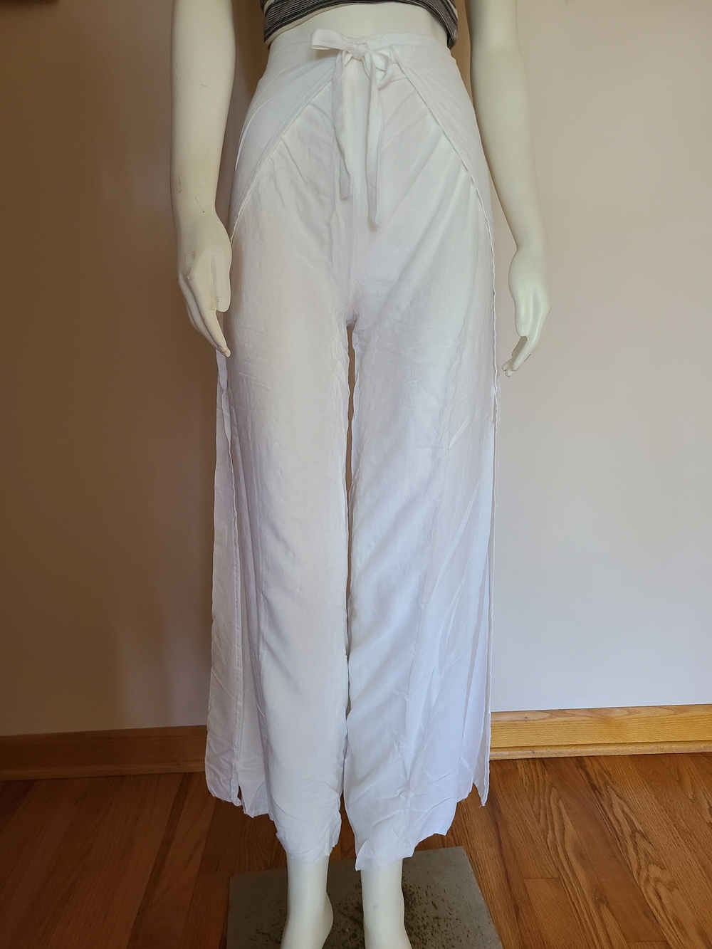 NWOT White Wide-Leg Tie-Waist Pants